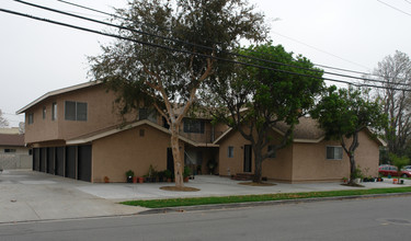 7741 15th St in Westminster, CA - Foto de edificio - Building Photo