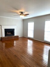 336 Oak Leaf Cir in Hoover, AL - Foto de edificio - Building Photo