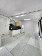 4100 NW 5th St in Miami, FL - Building Photo - Building Photo