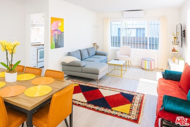 11670 Sunset Blvd in Los Angeles, CA - Building Photo - Building Photo