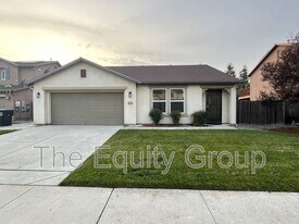 4225 S Cindy Ct in Visalia, CA - Building Photo