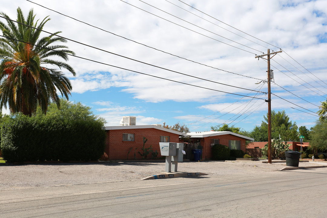 4404-4422 E Lee St in Tucson, AZ - Building Photo