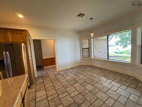 609 Shoreline Dr in Wichita Falls, TX - Building Photo - Building Photo