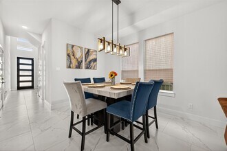 7994 Kenton St in Houston, TX - Building Photo - Building Photo