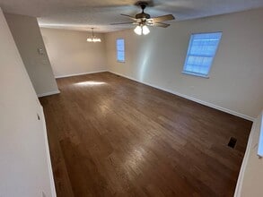 720 Whit Davis Rd in Athens, GA - Building Photo - Building Photo