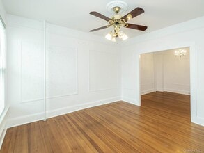 70 Central Ave in Sea Cliff, NY - Building Photo - Building Photo