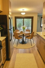 Cedars of Edina Apartments in Edina, MN - Building Photo - Building Photo