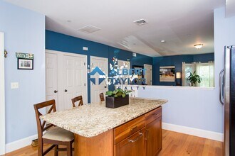 111 Pleasant St, Unit 2 in Boston, MA - Building Photo - Building Photo