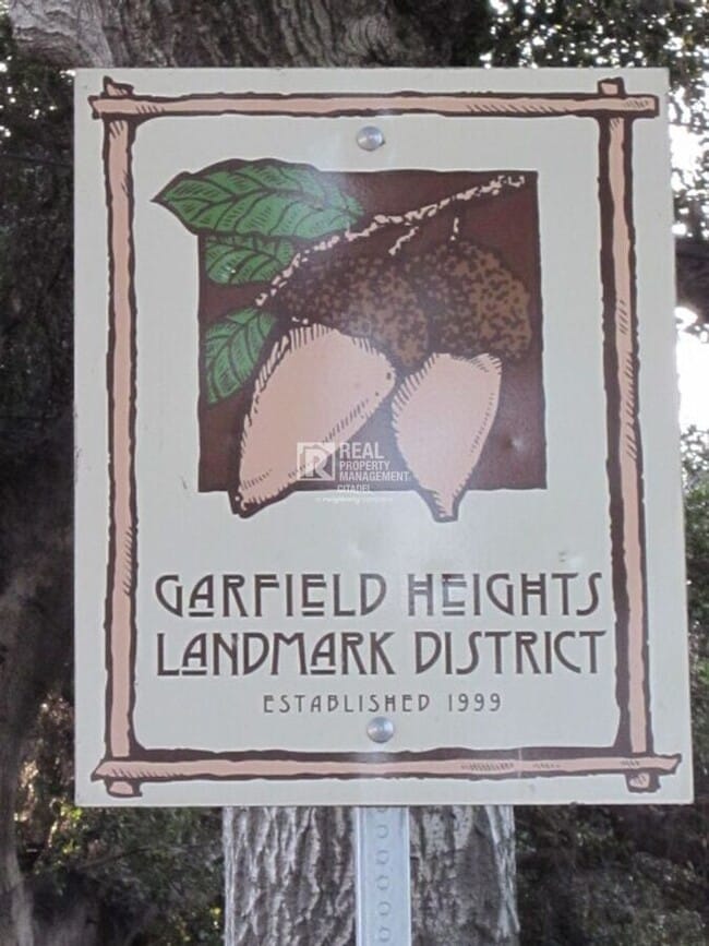 172 E Claremont St in Pasadena, CA - Building Photo - Building Photo