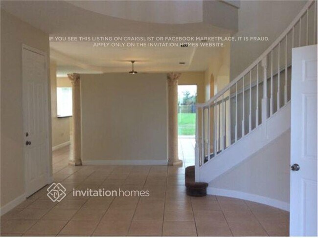 19996 SW 130th Ave in Miami, FL - Foto de edificio - Building Photo