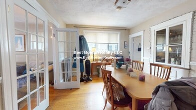 47 Greenleaf Ave, Unit 2 in Medford, MA - Building Photo - Building Photo