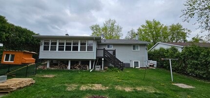 2277 South Way in Dubuque, IA - Building Photo - Building Photo