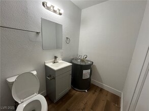 222 S 10th St in Las Vegas, NV - Building Photo - Building Photo