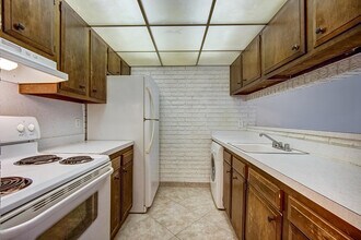 825 NW 13th St in Boca Raton, FL - Building Photo - Building Photo