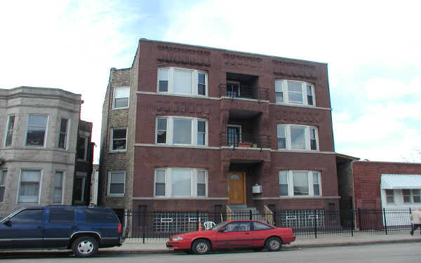 852-854 N Campbell Ave in Chicago, IL - Foto de edificio