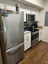 200 SW 117th Terrace in Pembroke Pines, FL - Foto de edificio - Building Photo