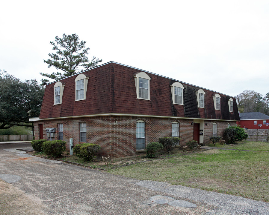 Overlook Villas in Mobile, AL - Building Photo