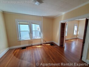 32 Claremon St in Somerville, MA - Building Photo - Building Photo