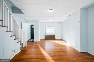 1735 Mifflin St in Philadelphia, PA - Building Photo