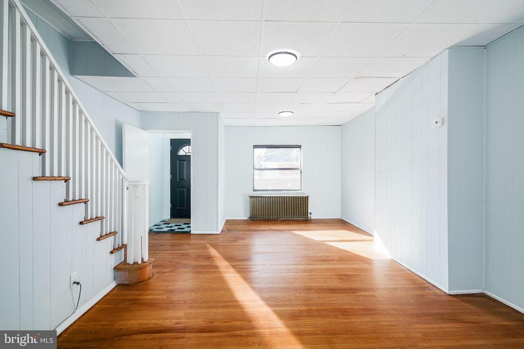 1735 Mifflin St in Philadelphia, PA - Building Photo