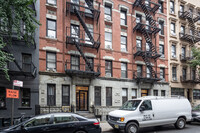 220-222 E 84th St in New York, NY - Building Photo - Building Photo