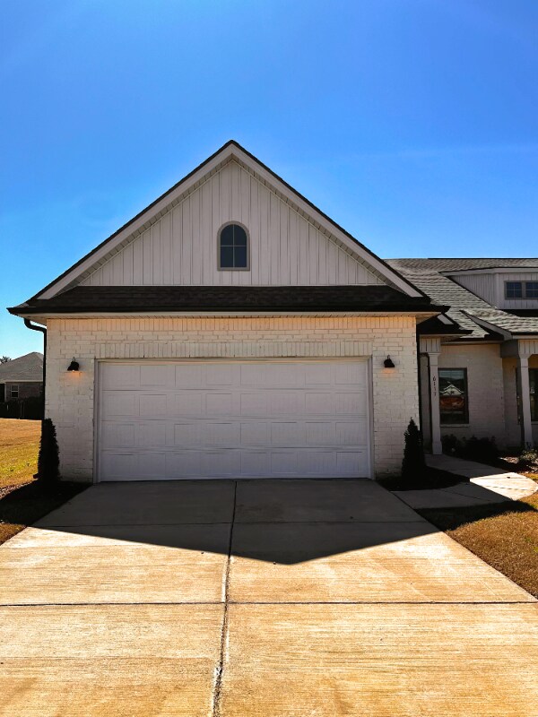 property at 6117 Ruby Grace Cir SE