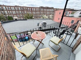 17 Price Rd, Unit 10 in Boston, MA - Building Photo