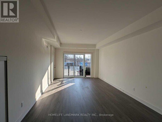 16 Melbourne Ave in St Catharines, ON - Building Photo - Building Photo