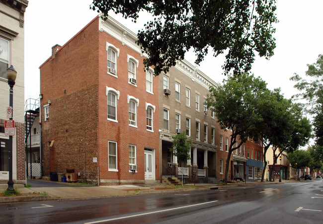 425 N Market St in Frederick, MD - Building Photo - Building Photo