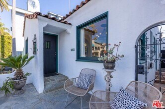 230 Glendora Ave in Long Beach, CA - Building Photo - Building Photo