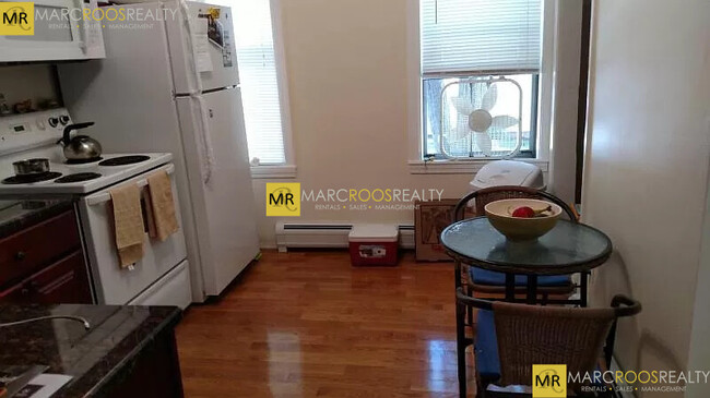 11 Leverett St in Brookline, MA - Building Photo - Building Photo