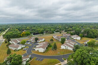 Sumter Lane Townhomes in Bloomington, MN - Building Photo - Building Photo