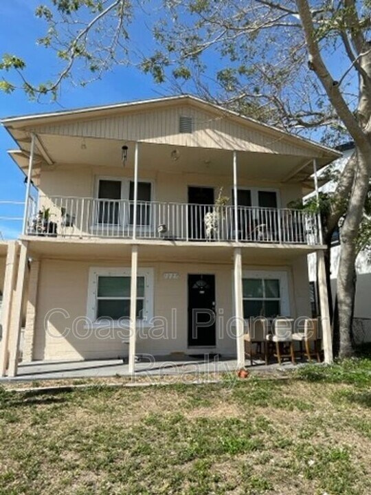 1237 Fargo St S in St. Petersburg, FL - Building Photo