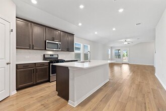 2803 Canteen Crk Wy in Round Rock, TX - Building Photo - Building Photo
