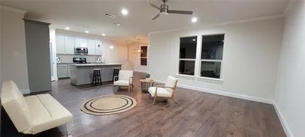 913 Cope St in Midlothian, TX - Foto de edificio - Building Photo