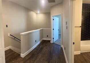 62 Woodland Hills Dr in Conroe, TX - Building Photo - Building Photo