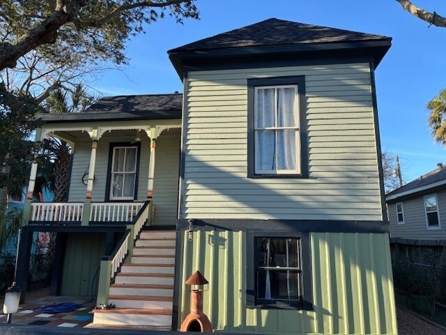 1220 Avenue K in Galveston, TX - Building Photo - Building Photo