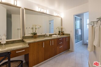 4407 Francis Ave, Unit 101 in Los Angeles, CA - Building Photo - Building Photo