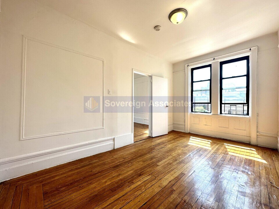 121 La Salle St, Unit 26 in New York, NY - Foto de edificio