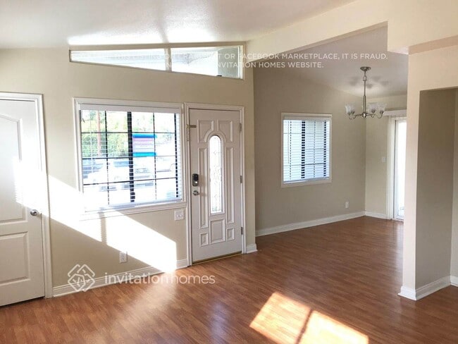 738 Glen Oaks Rd in Thousand Oaks, CA - Foto de edificio - Building Photo