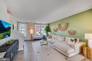 1360 Red Clover Ln in Ranson, WV - Building Photo