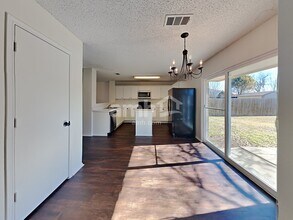 2328 Tisbury Way in Little Elm, TX - Foto de edificio - Building Photo