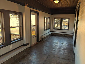 607 W Madison St in Durand, WI - Building Photo - Building Photo