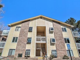 12512 E Cornell Ave in Aurora, CO - Building Photo