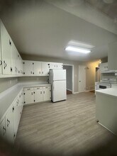 202 Crest Rd in Cary, NC - Building Photo - Building Photo