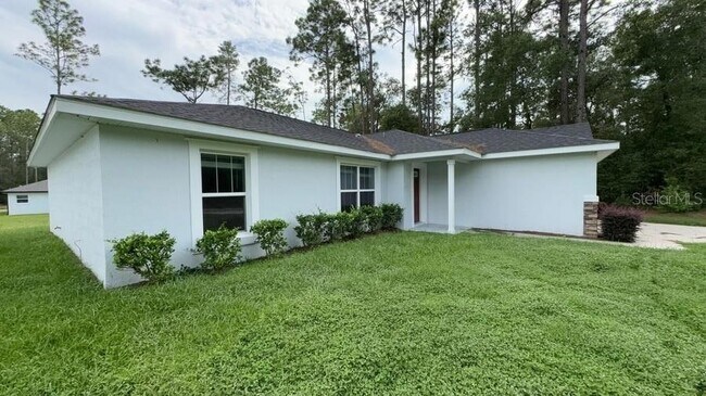 958 W Geneva Pl in Citrus Springs, FL - Building Photo - Building Photo