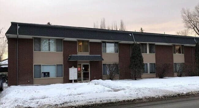 1516 Grand Ave-Unit -APT 101 in Laramie, WY - Building Photo - Building Photo