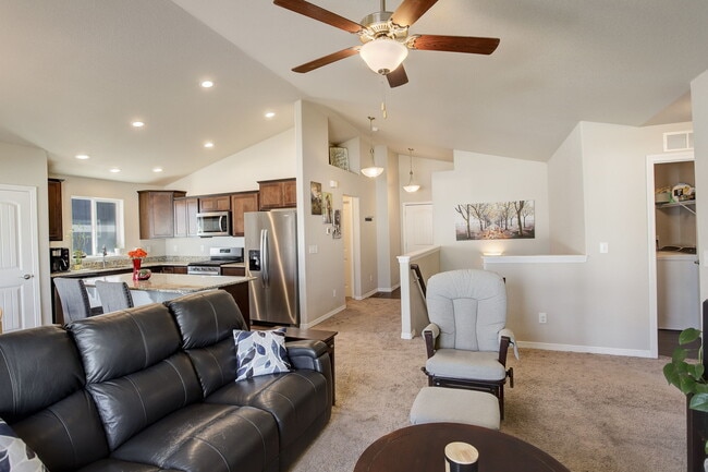 4511 Longmead Dr in Windsor, CO - Building Photo - Building Photo