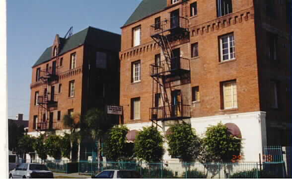 St. Andrews Apartments in Los Angeles, CA - Building Photo - Building Photo