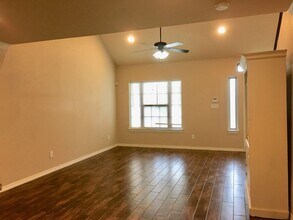 817 Dominik Dr in College Station, TX - Building Photo - Building Photo